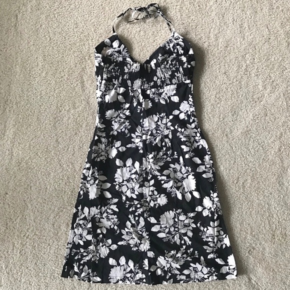 H&M Black and White Floral Halter Sundress Size 4 - Picture 3 of 5